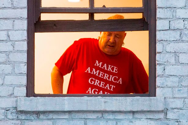 0_PAY-EXCLUSIVE-Sex-Pistols-frontman-Johnny-Rotten-is-seen-wearing-a-Make-America-Great-Again-t-shirt-i.jpg