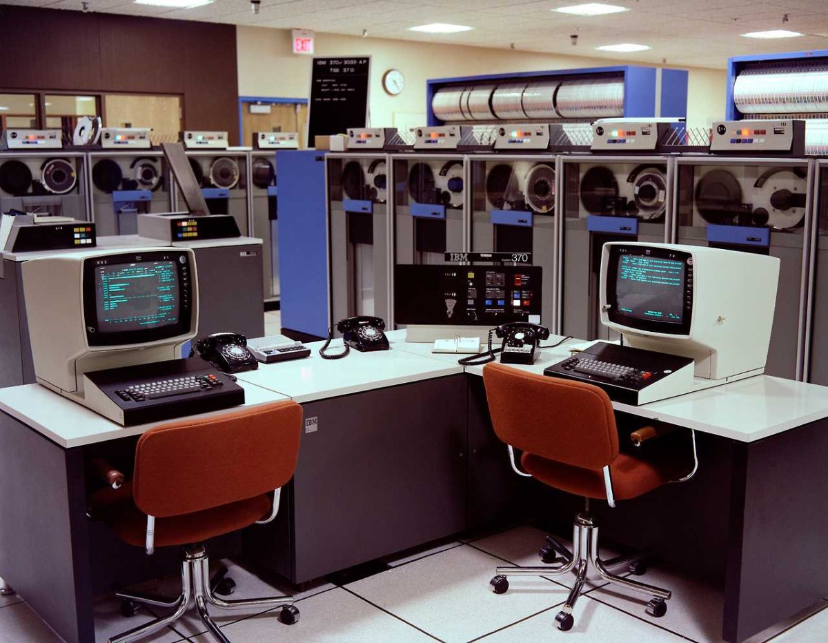 IBM 370.jpg