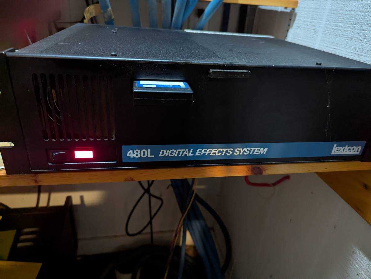 Lexicon 480 rack.jpg