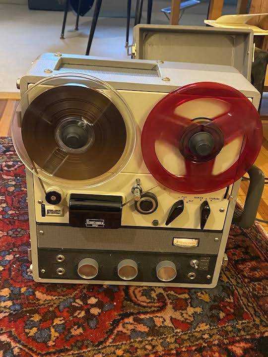 Akai 902.jpg