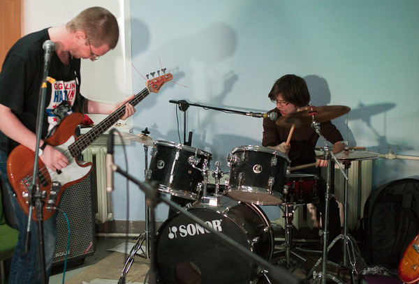 File:Război Mondial.jpg